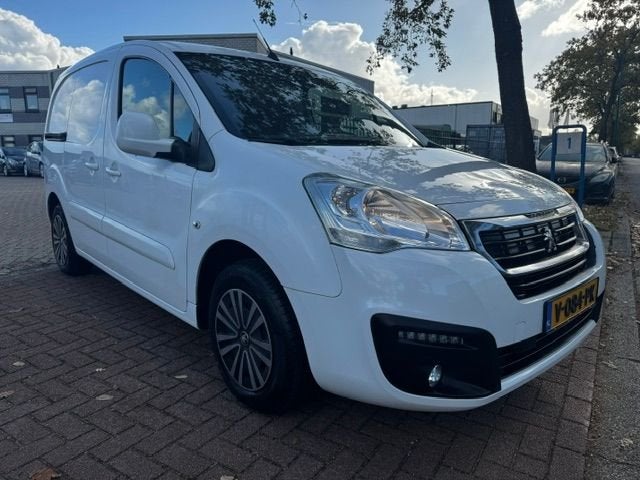 Peugeot Partner 1.6 BlueHDi 100pk Premium Pack Euro6 155.000, Voorwielaandrijving, Gebruikt, 4 cilinders, Origineel Nederlands