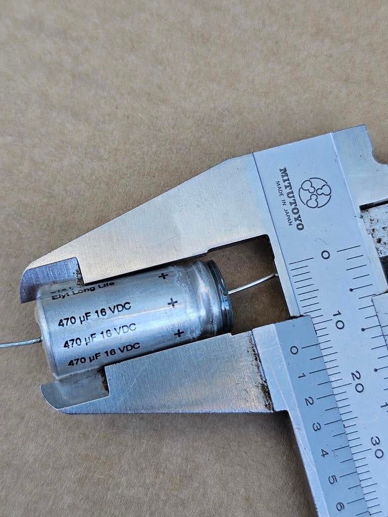470uF 16V rifa long life, Ophalen of Verzenden, Zo goed als nieuw
