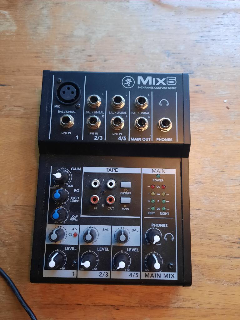 Mackie Mix 5 Mengpaneel, Ophalen of Verzenden, Zo goed als nieuw, 5 tot 10 kanalen, Microfooningang