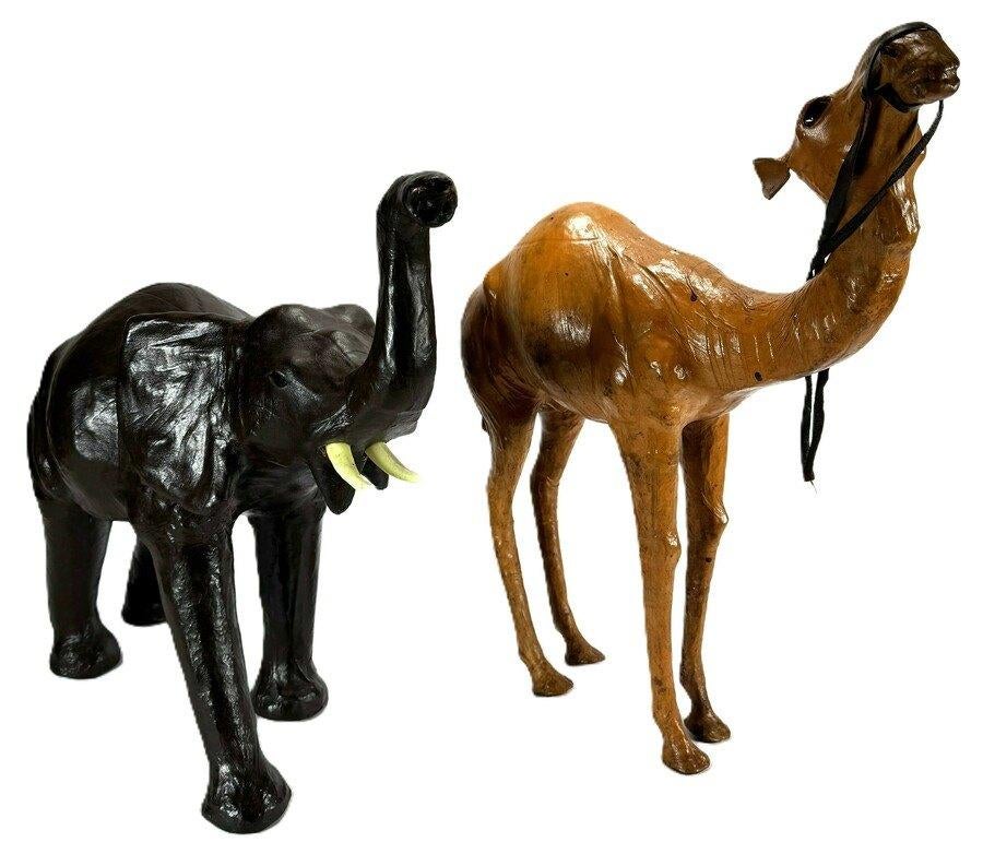1164. Lederen olifant en dromedaris, eind 20e eeuw, Antiek en Kunst, Ophalen of Verzenden