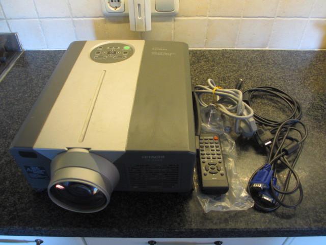 Hitachi CP-S860 beamer, Gebruikt, Ophalen of Verzenden, LCD, Overige resoluties