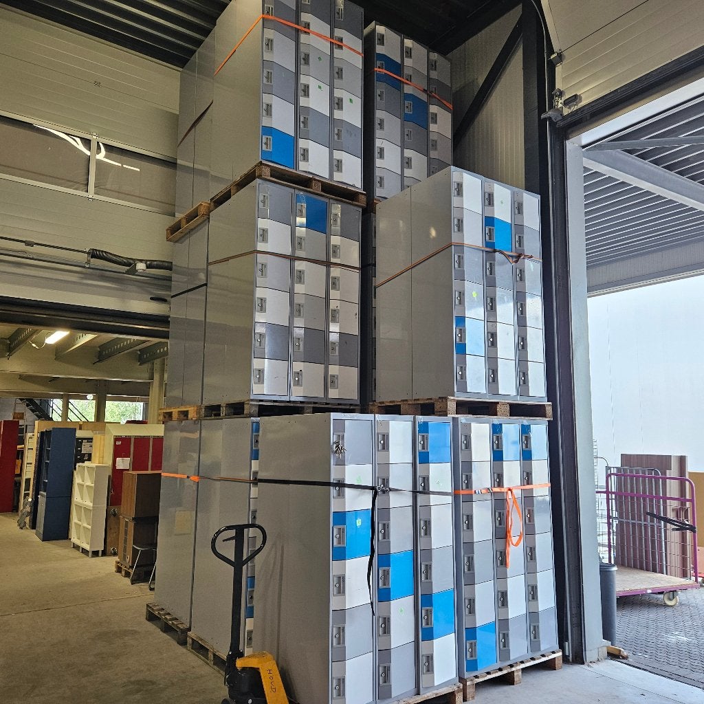 Grote voorraad Sono lockers / kluisjes / kluiskast 6-deurs, Ophalen, Gebruikt