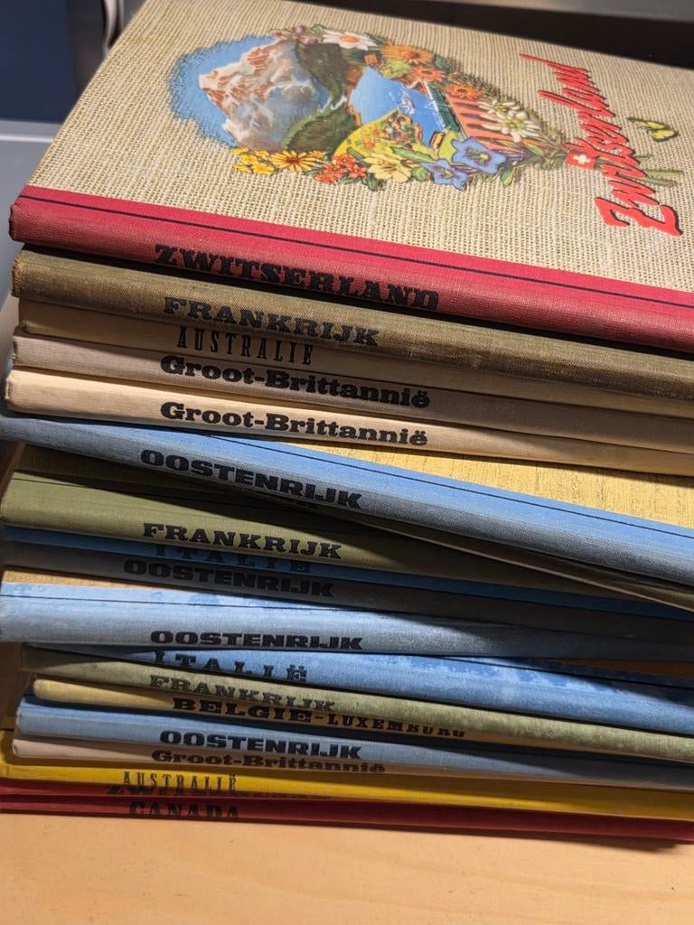 Partij Vintage Douwe Egberts Plaatjes Albums, Boeken, Prentenboeken en Plaatjesalbums, Ophalen of Verzenden, Gelezen