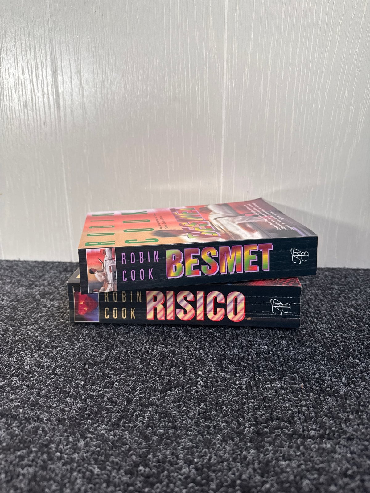 Robin Cook - Besmet & Risico (2 boeken), Ophalen of Verzenden, Gelezen, Nederland