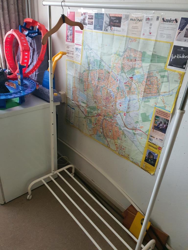 Verrijdbare kledingrek / kapstok met schoenenrek, Huis en Inrichting, Woonaccessoires | Kapstokken, Ophalen, Gebruikt, Metaal