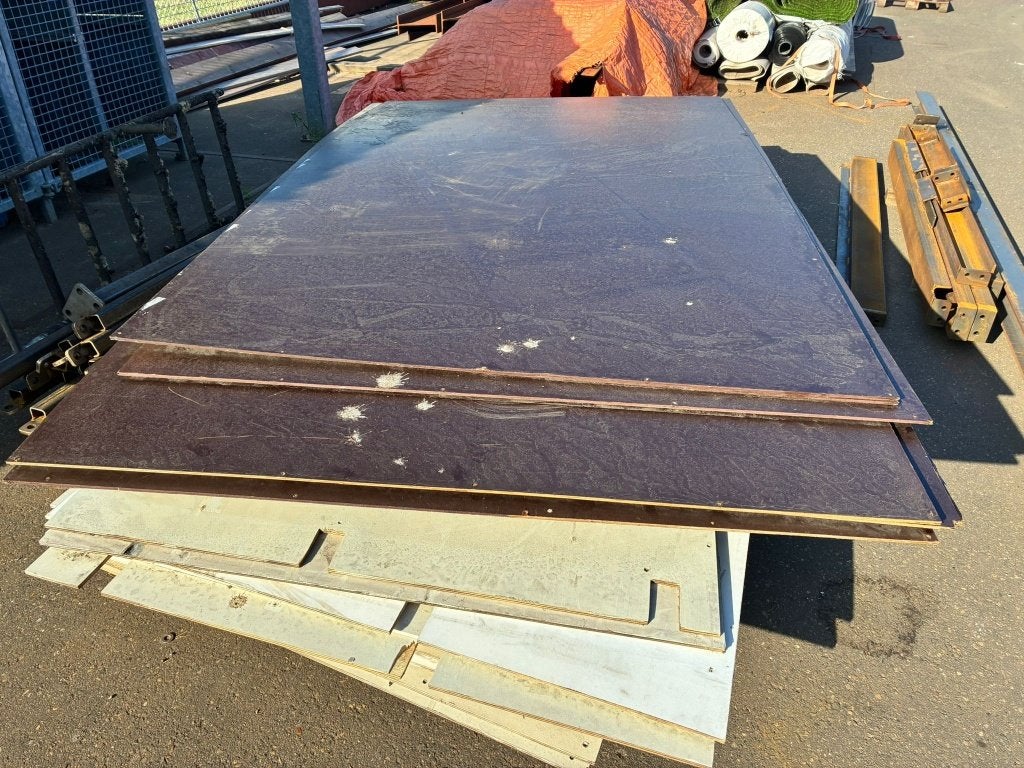 1x betonplex plaat / steenschotten 252x153, Doe-het-zelf en Verbouw, Ophalen, Info@houtlijn.nl, Kleihoogt 34, 2651 KV Berkel en Rodenrijs