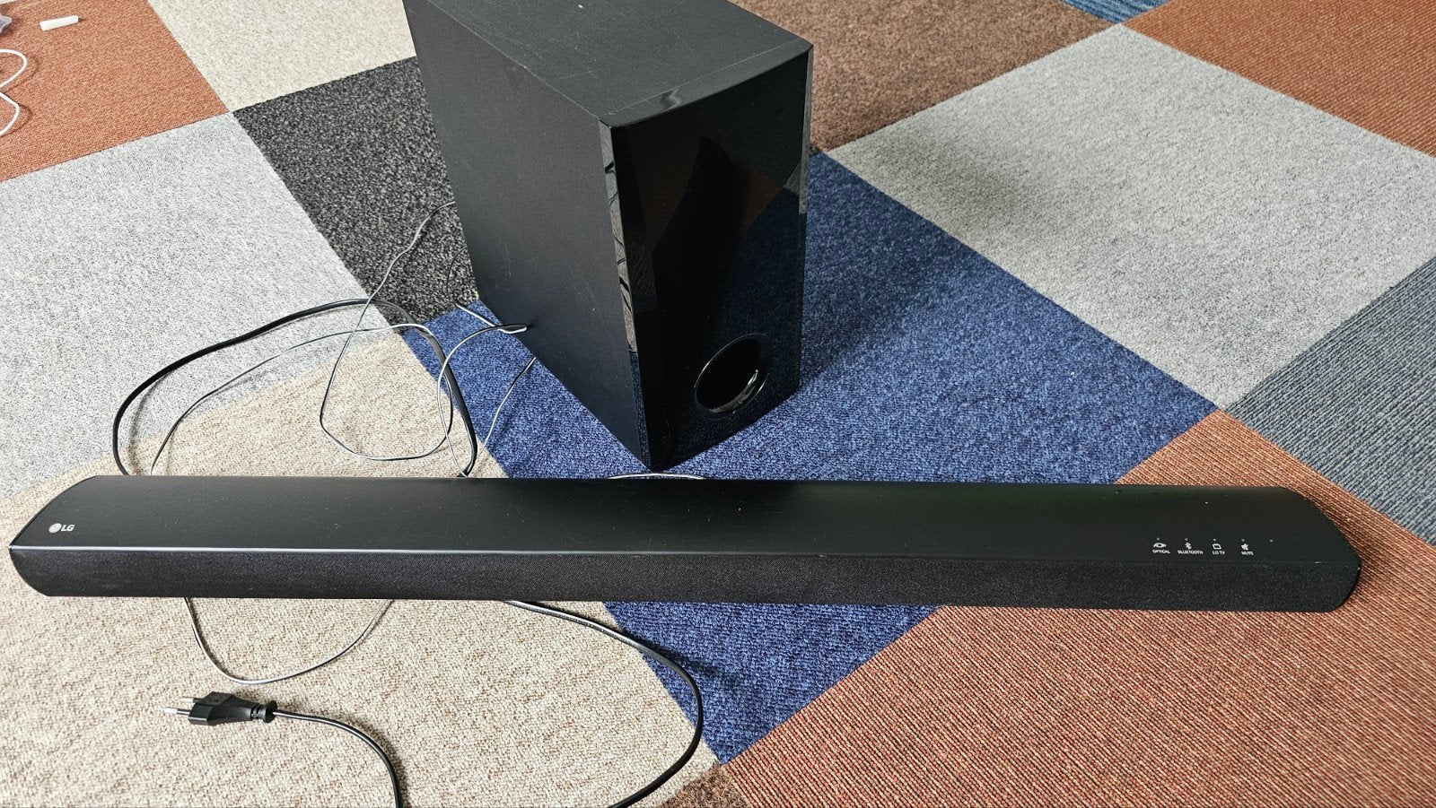 LG soundbar met subwoofer, Ophalen of Verzenden, Bluetooth, Zo goed als nieuw
