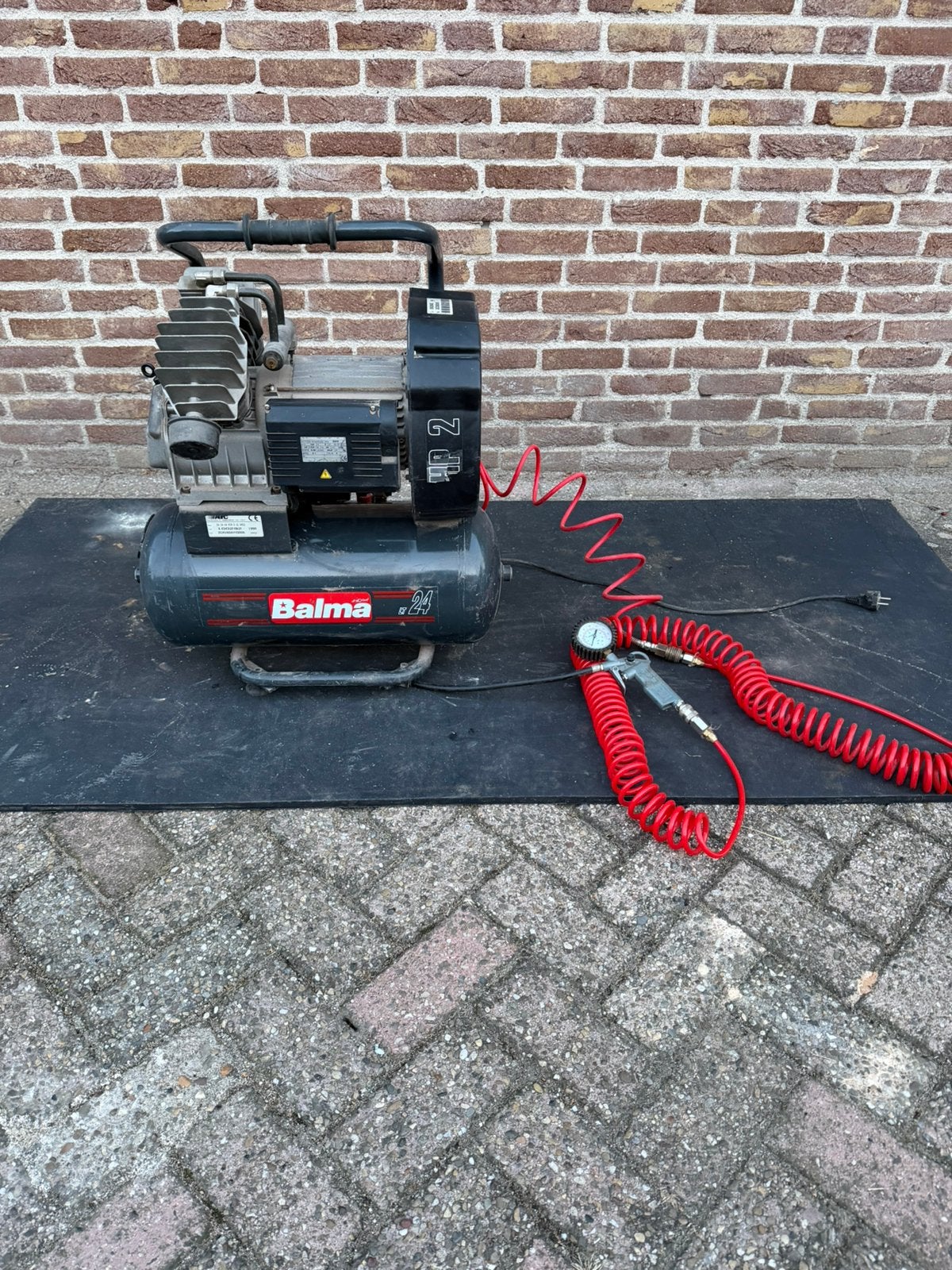 2 cil compressor 230v, Minder dan 25 liter, Ophalen, Gebruikt, 6 tot 10 bar