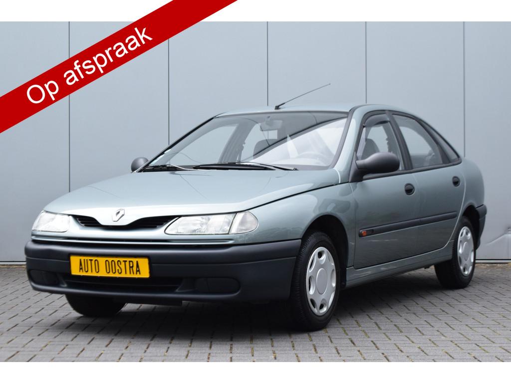 Renault Laguna 1.8 RN 25dkm! (bj 1997), Auto's, Oldtimers, Voorwielaandrijving, 94 pk, Renault, Bedrijf