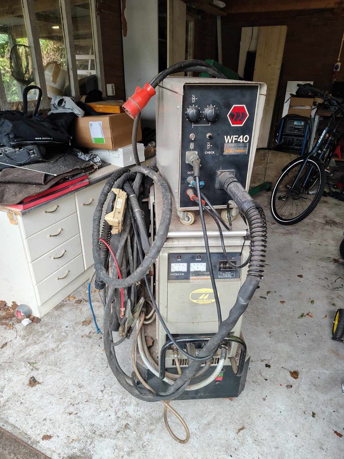 Hitachi 350caf mig, Ophalen, Gebruikt, 250 ampère of meer, Inverter