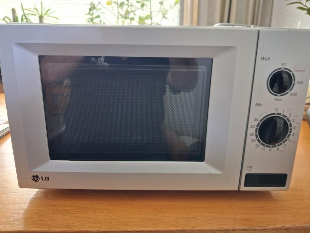 LG camping magnetron, Ophalen of Verzenden, Oven, Minder dan 45 cm