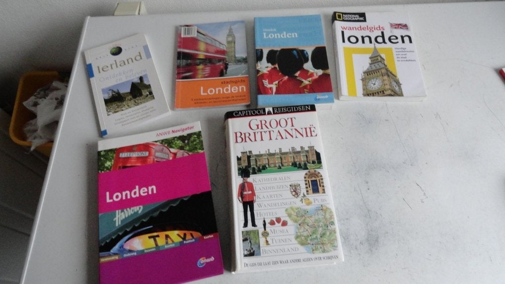 Groot Brittanie, London en Ierland, 6 reisgidsen, Europa, Ophalen of Verzenden, Zo goed als nieuw, Reisgids of -boek