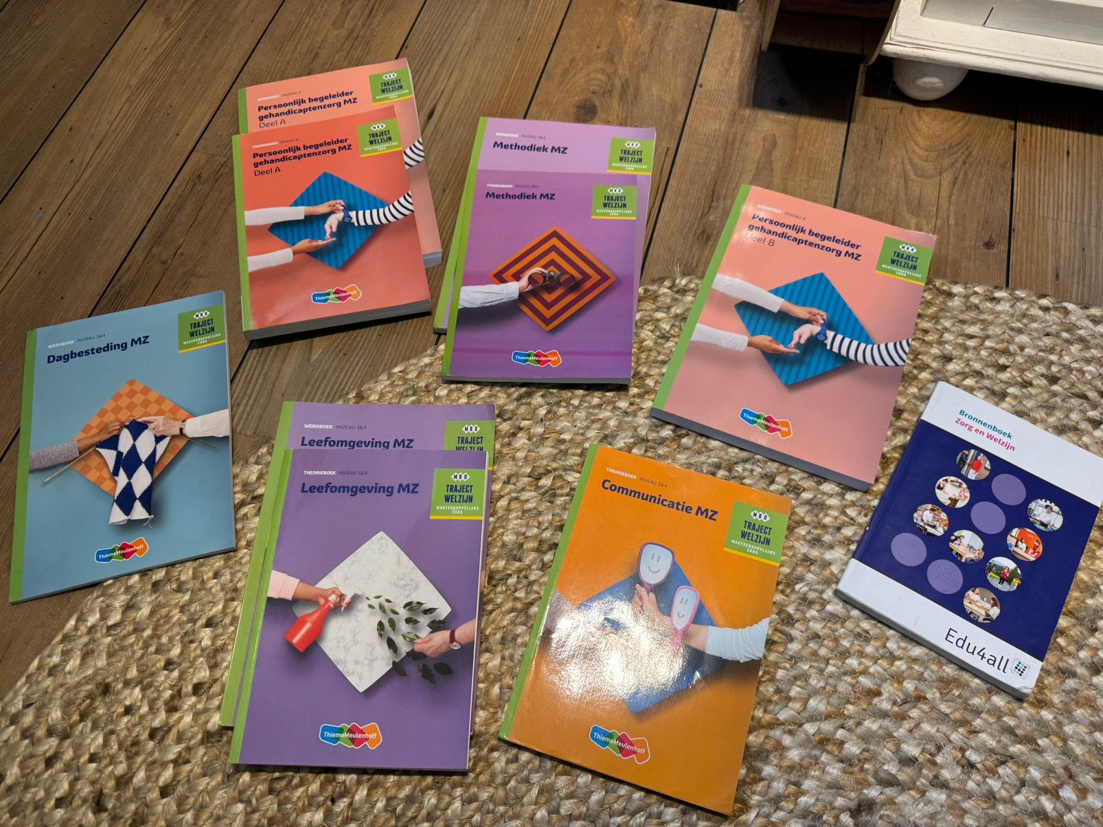 Studieboeken persoonlijk begeleider mbo 4, Boeken, Ophalen of Verzenden, Zo goed als nieuw