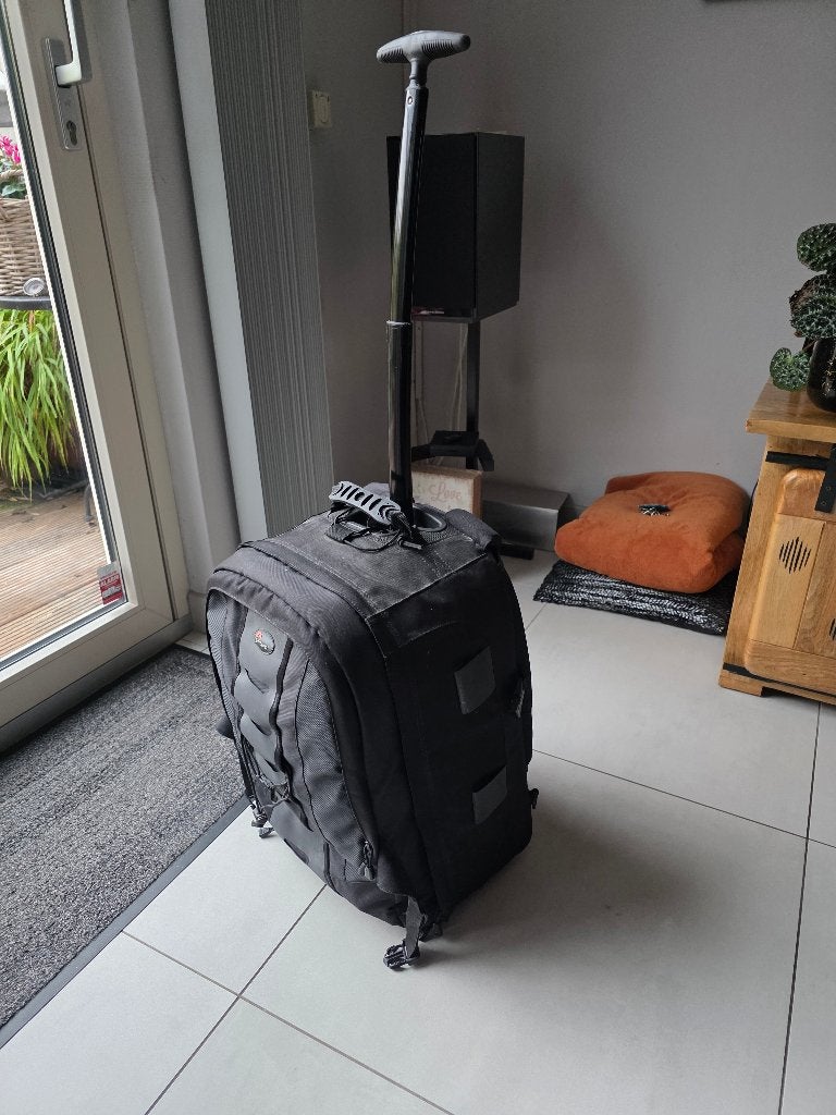 Lowepro trekker, Ophalen, Rolkoffer, Zwart, Statiefbevestiging
