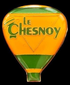 Le Chesnoy ballon pin, Verzenden, Nieuw, Transport, Speldje of Pin