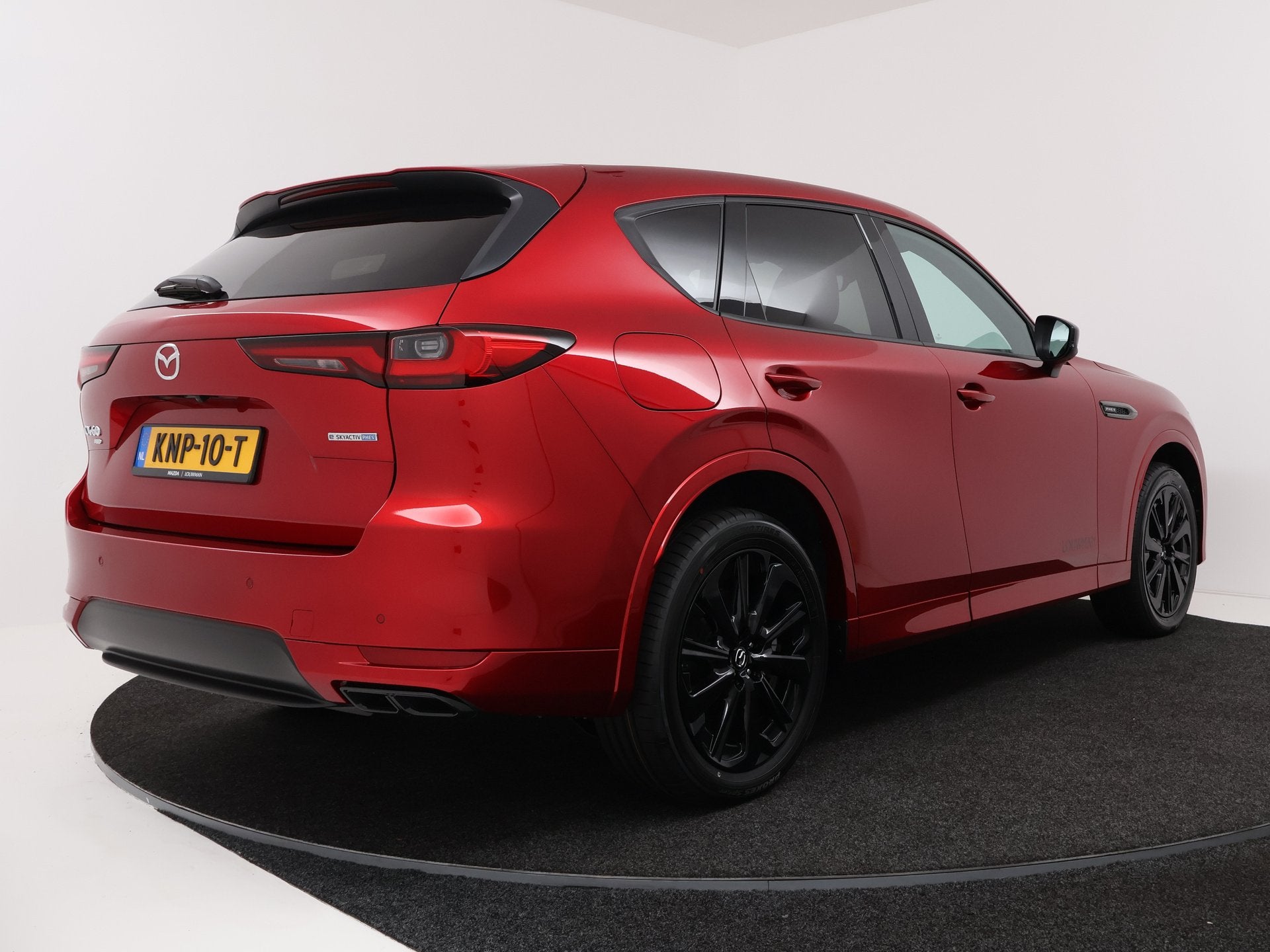 Mazda CX-60 2.5 e-SkyActiv PHEV Homura Business Edition DEMO, Auto's, Mazda, Automaat, Zwart, 4 cilinders, 2500 kg