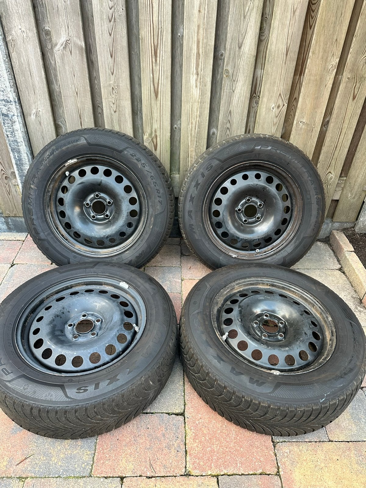 T.E.A.B Winterbanden Ford Kuga 17” stalen velgen, Ophalen, Gebruikt, Banden en Velgen, 17 inch