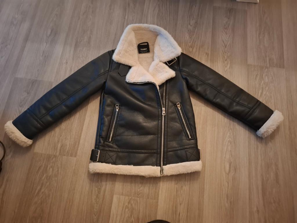 pull & bear jassen maat xs, Ophalen, Zwart, Zo goed als nieuw, Pull & Bear