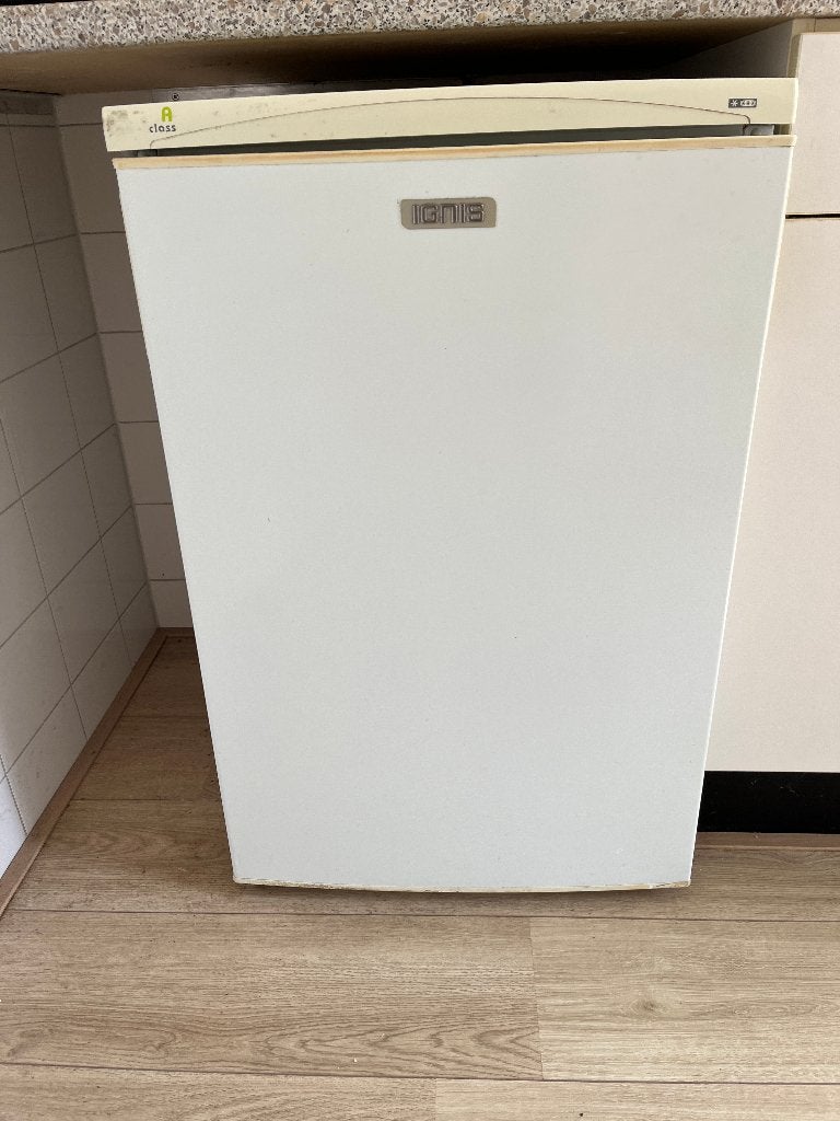 Ignis Koelkast met vriesvak - Goed onderhouden, Ophalen, Gebruikt, Minder dan 85 cm, 200 liter of meer