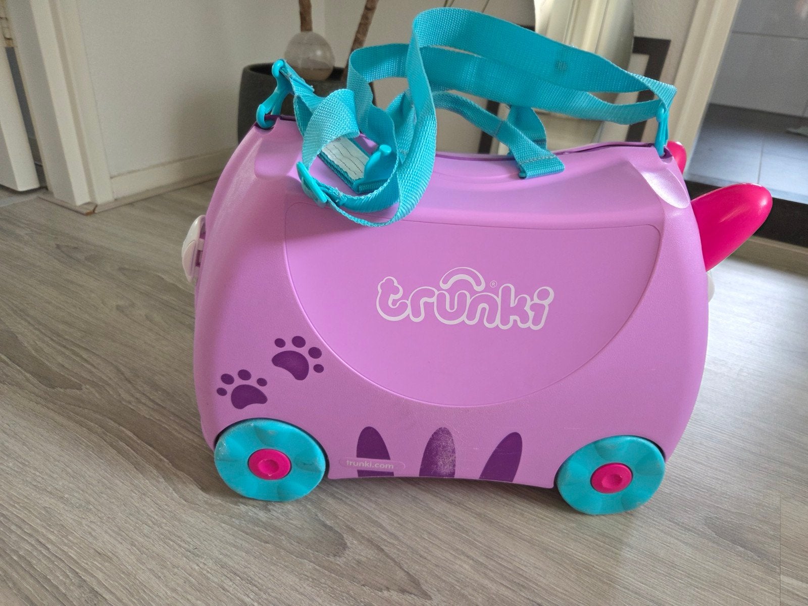 Trunki Kinderkoffer Roze - Ideaal voor Reizen, Ophalen, Zo goed als nieuw, Hard kunststof, Slot