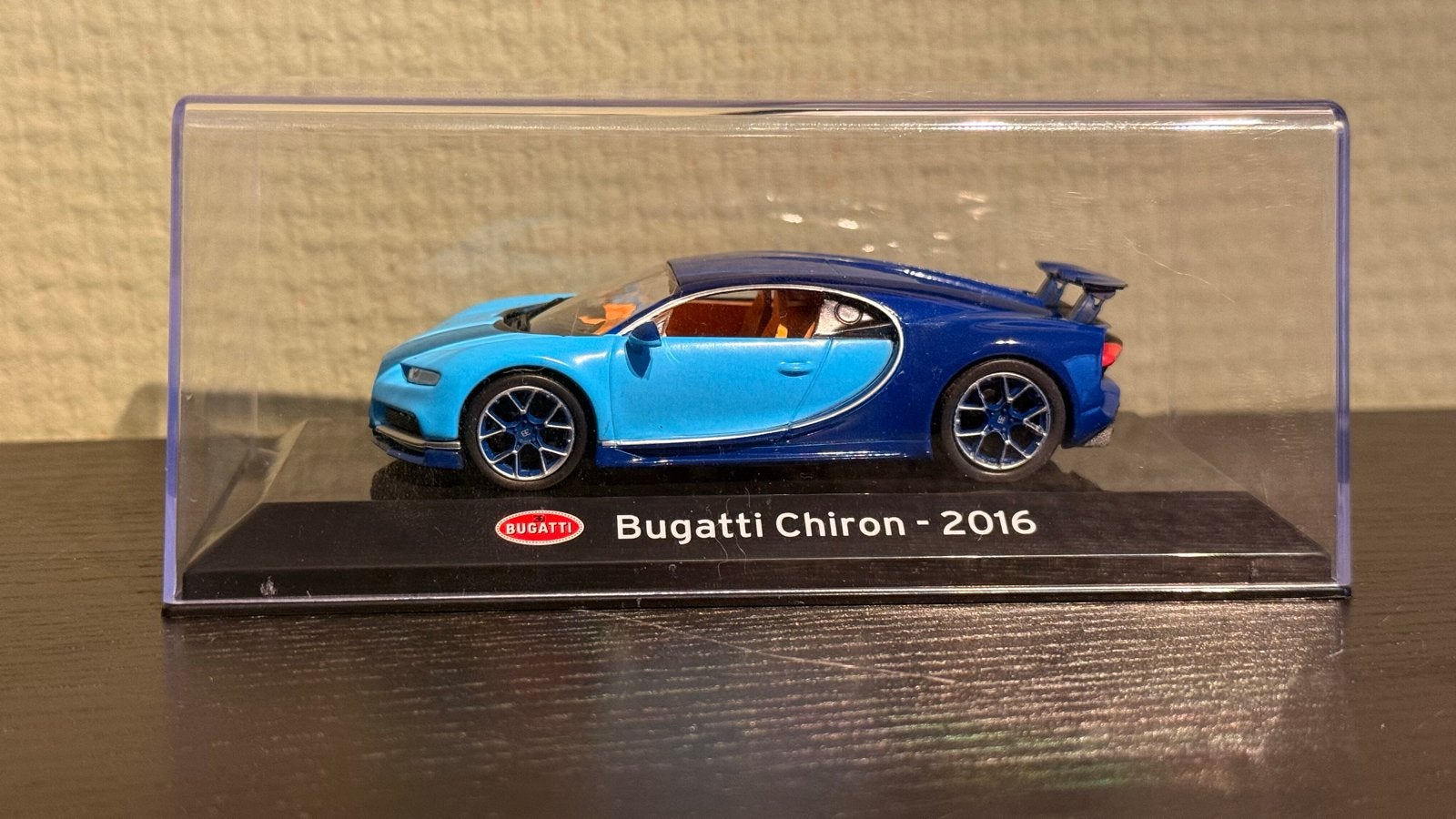 1/43 Bugatti Chiron 2016 modelauto, Ophalen of Verzenden, Zo goed als nieuw, Auto, Overige merken
