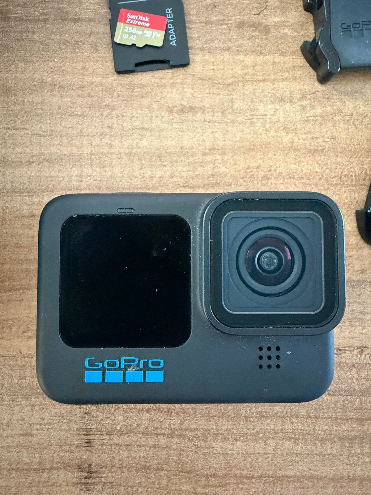 Gopro hero 11 black + accessoires, Ophalen, Zo goed als nieuw, GoPro