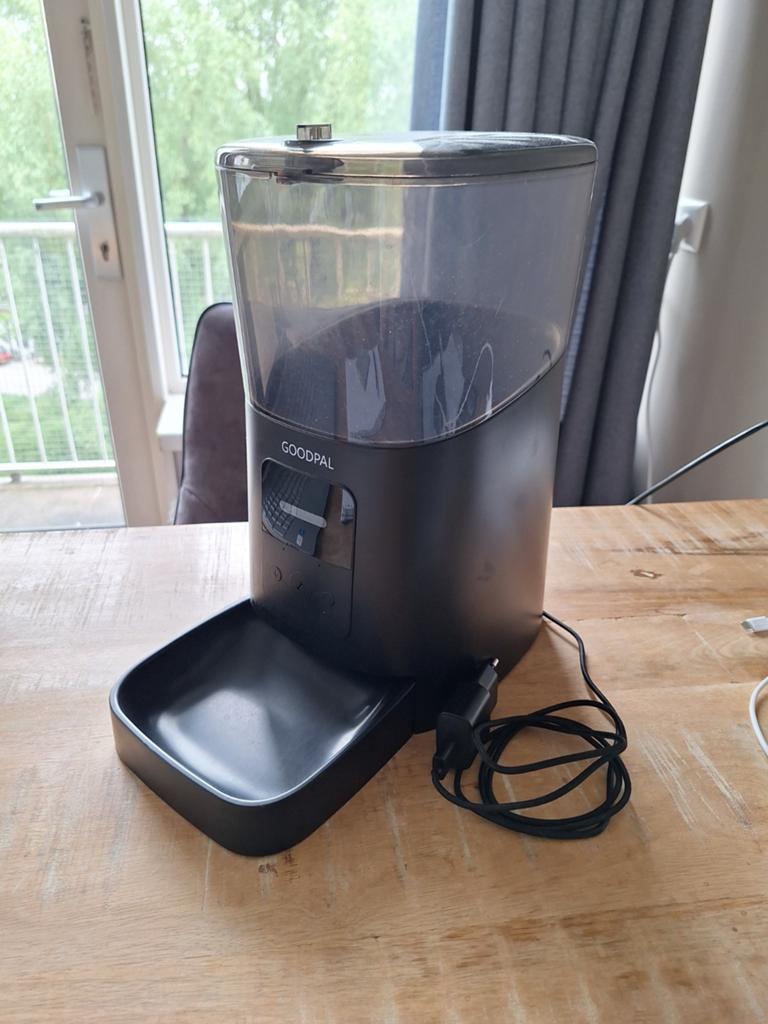Goodpal automatische voederbak, Dieren en Toebehoren, Ophalen of Verzenden, Gebruikt