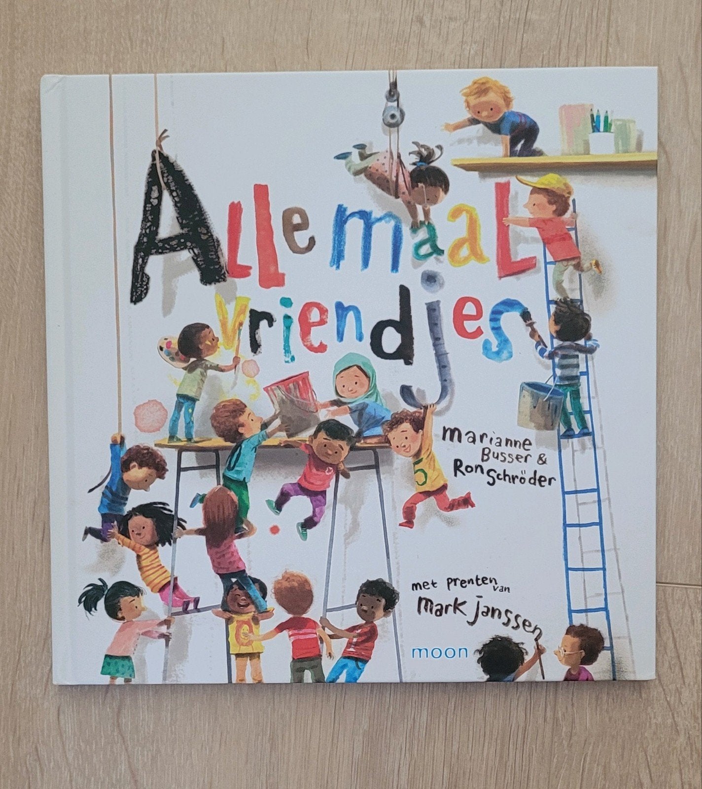 Ron Schröder - Allemaal vriendjes, Ophalen of Verzenden, Nieuw, Ron Schröder; Marianne Busser