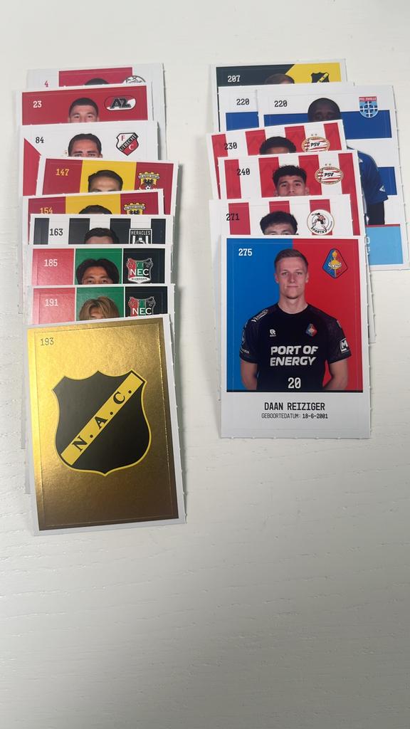 PLUS spaaracties: prof- amateur-super cluppies en plaatjes, Ophalen of Verzenden, Zo goed als nieuw