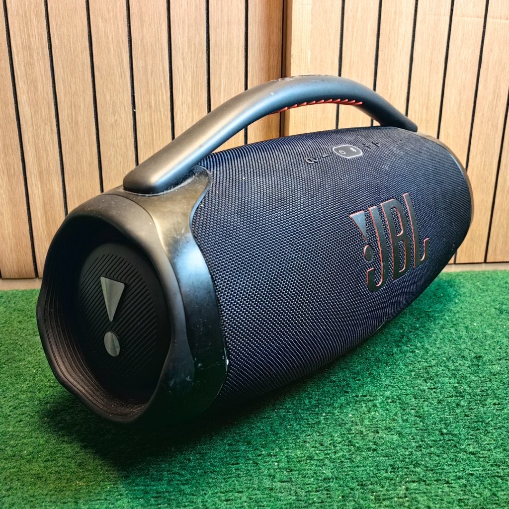 JBL Boombox 3 Bluetooth Speaker - In Nette Staat, JBL, Zo goed als nieuw, Support@jbl.com, 400 Atlantic Street
Stamford, CT 06901
USA