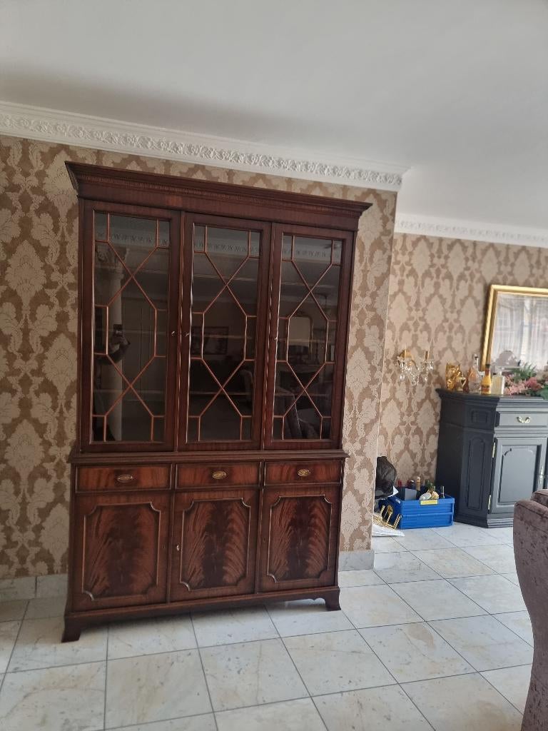 Klassieke Engelse buffetkast / servieskast, Huis en Inrichting, Kasten | Buffetkasten, Ophalen, 200 cm of meer, Zo goed als nieuw