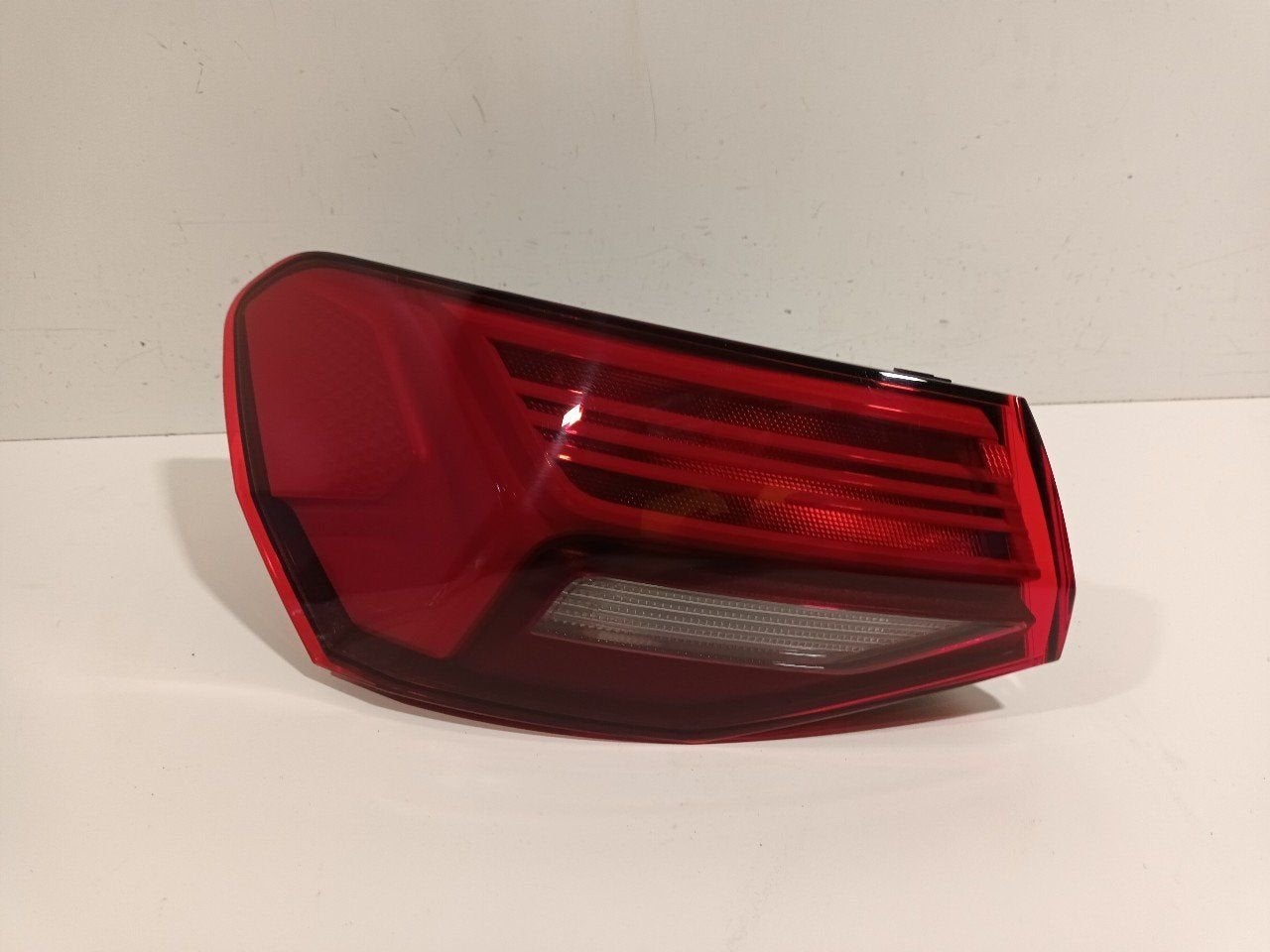 Achterlicht links buiten Audi A3, Auto-onderdelen, Verlichting, Onderdelen@venauto.nl, Van der Ven Autorecycling B.V., Gebruikt