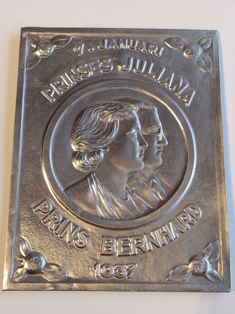 aluminium herdenkingsplaquette Juliana Bernhard 1937, Ophalen, Gebruikt, Nederland, Overige typen