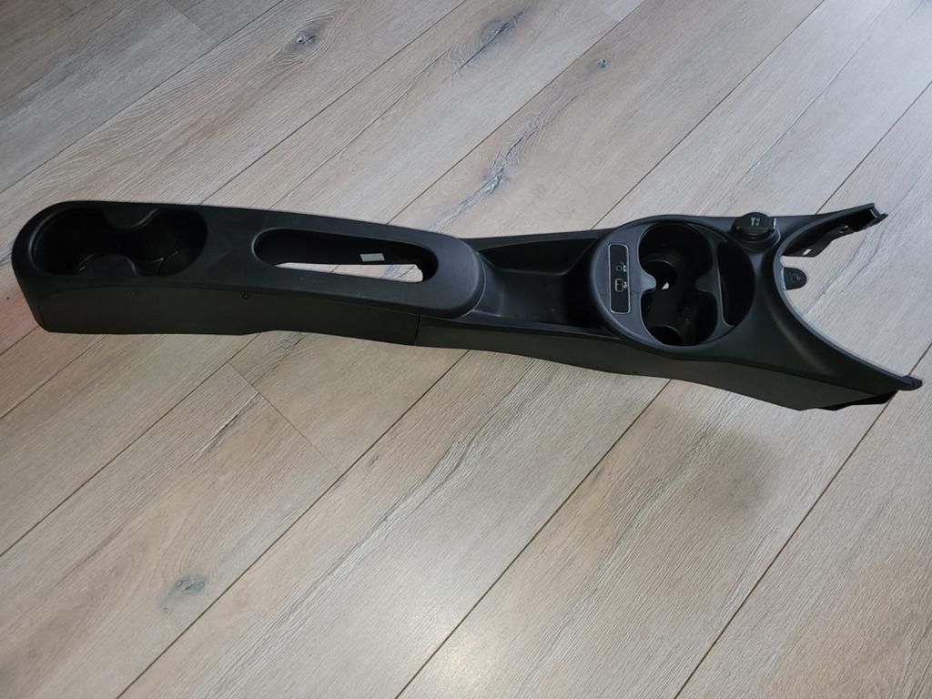 Abarth 500 middenconsole compleet met AUX en USB aansluiting, Auto-onderdelen, Ophalen, Gebruikt, Fiat