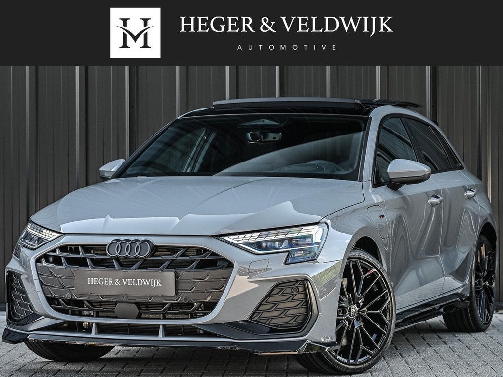 Audi A3 Sportback 45 TFSI e S edition Competition | Nardo Gr, Auto's, Audi, 4 cilinders, 700 kg, 26 kWh, Hybride Elektrisch/Benzine