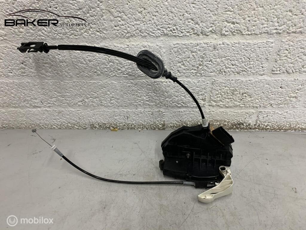Deurslot mechaniek Ford Fiesta VI 8-17 40644133 Rechtsvoor, Gebruikt, Ford, Ophalen of Verzenden, Ford