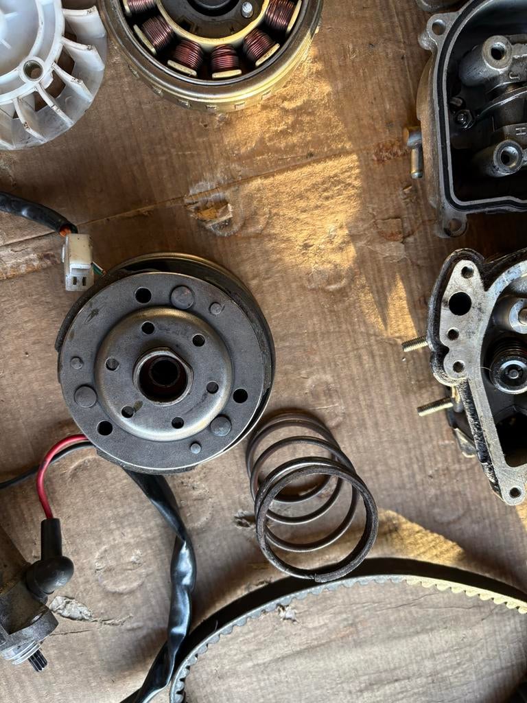 Koppeling met veer voor gy6 scooter, Ophalen of Verzenden, Gebruikt, Overige typen, Overige merken