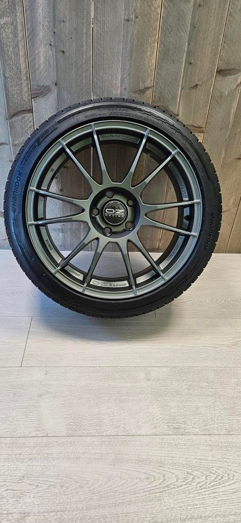 Gloednieuw set OZ Ultraleggera 8x18 inch 5x112 velgen, Auto-onderdelen, Banden en Velgen, Ophalen, 18 inch, Nieuw, Zomerbanden