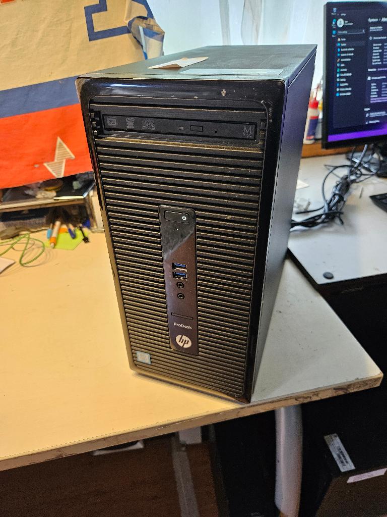 Hp ProDesk Intel core 6100, 8GB Ram, SSD Windows 11 64bit, Computers en Software, Moederborden, Zo goed als nieuw, DDR4, Ophalen of Verzenden