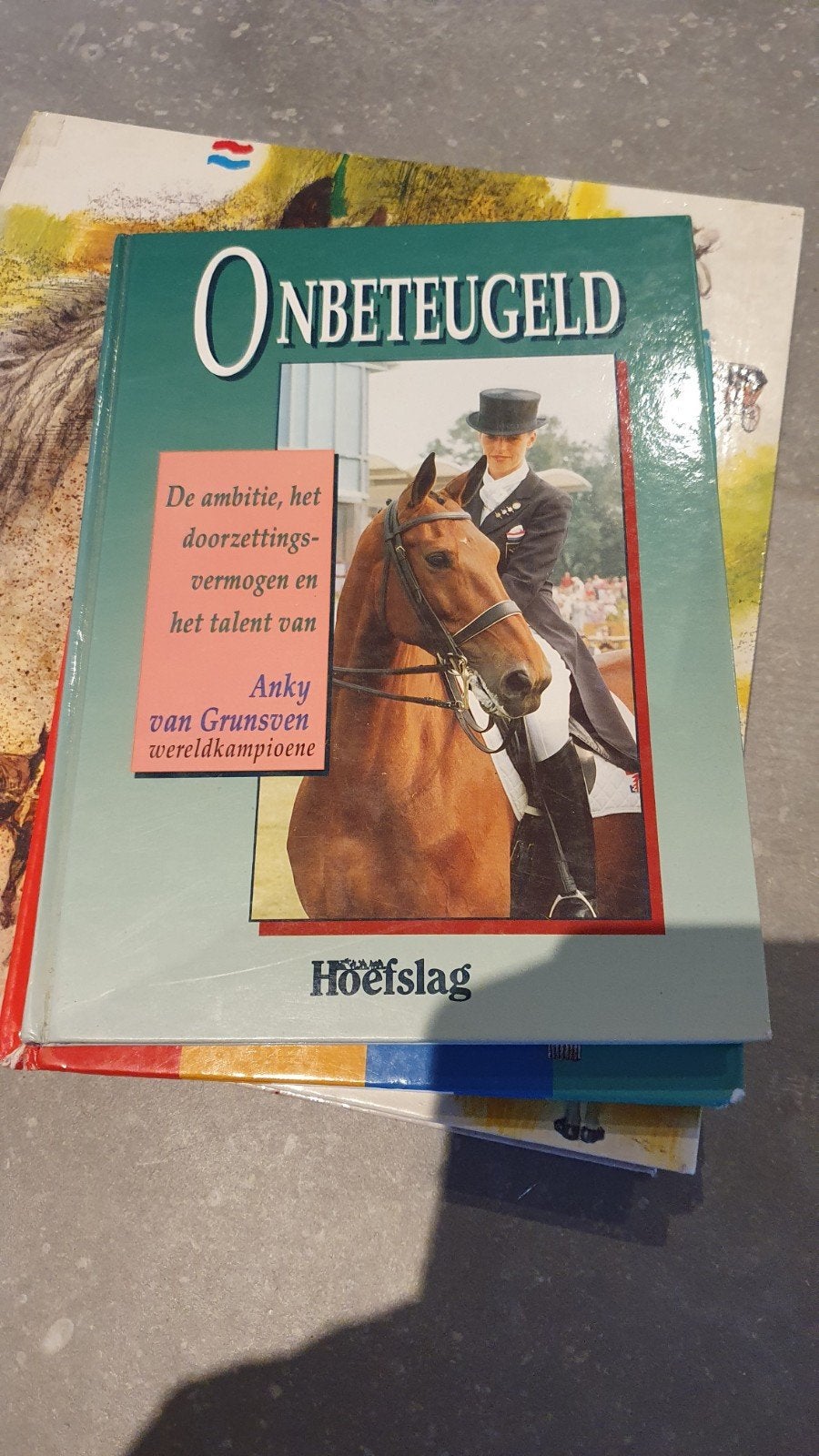 Verschillende Paardenboeken voor kinderen en volwassenen, Ophalen of Verzenden, Gelezen