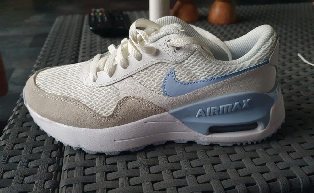 Nike air max, Wit, Nieuw, Ophalen of Verzenden, Sneakers of Gympen