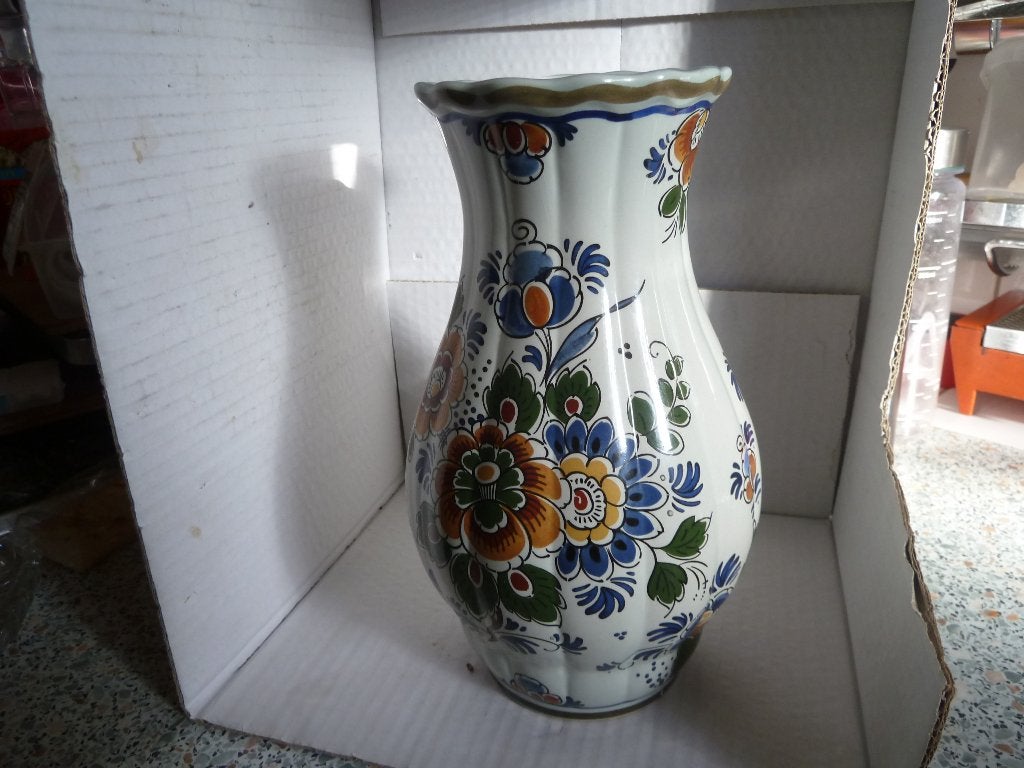 Delft Polychroom vaas merknummer 413, Ophalen of Verzenden