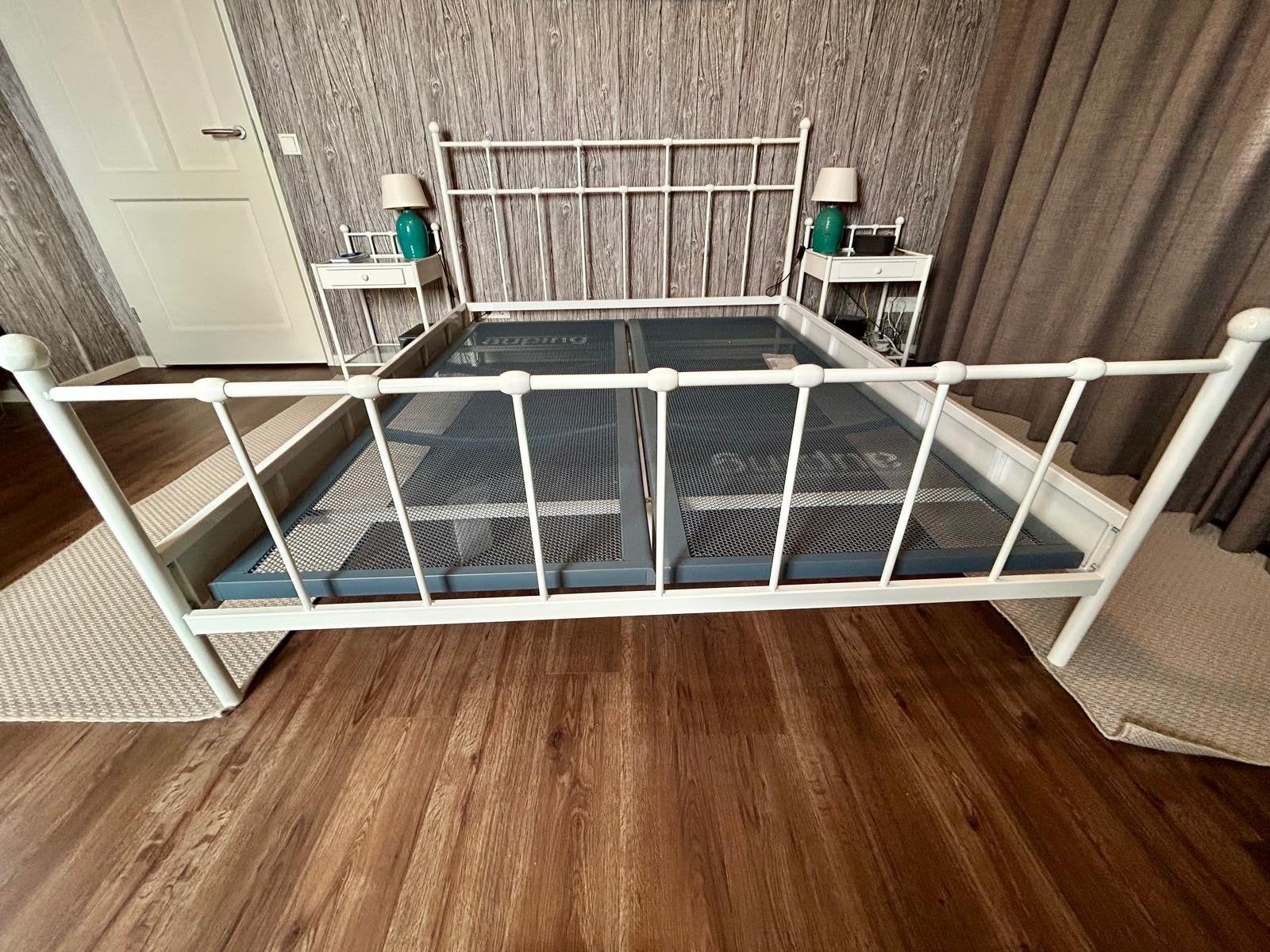 Wit metalen tweepersoonsbed met Auping in spiraalbodems, Ophalen, Wit, Tweepersoons, 200 cm