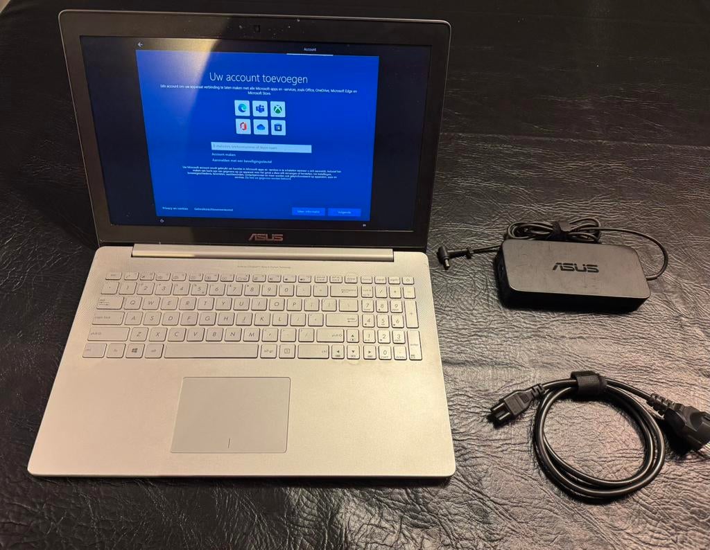 Asus notebook us501v zilver Bang & Olufsen laptop, Computers en Software, Windows Laptops, Ophalen of Verzenden, Zo goed als nieuw