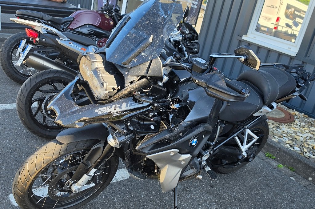 gezocht onderdelen bmw r1250 gs tripple black., Motoren, Onderdelen | BMW, Ophalen, Gebruikt