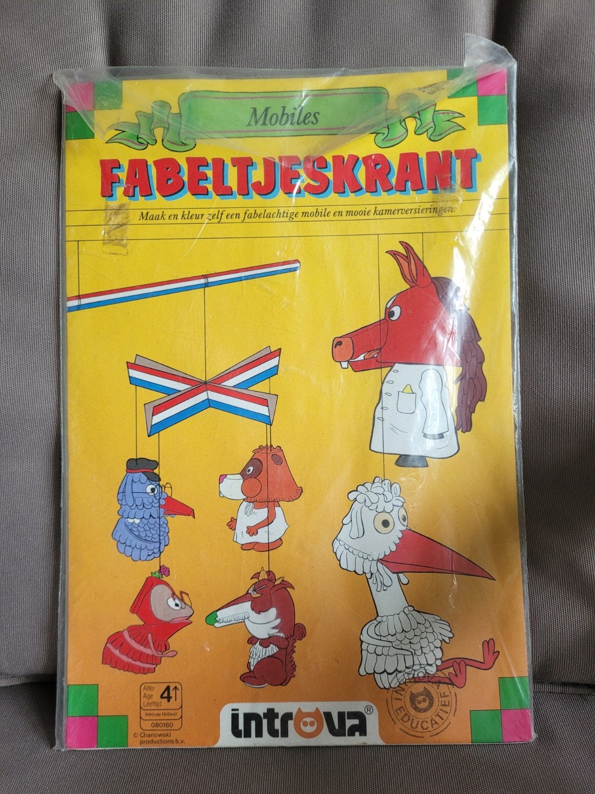 Vintage Fabeltjeskrant Mobile Knutselpakket - Introva, Ophalen of Verzenden, Nieuw, Knutselen