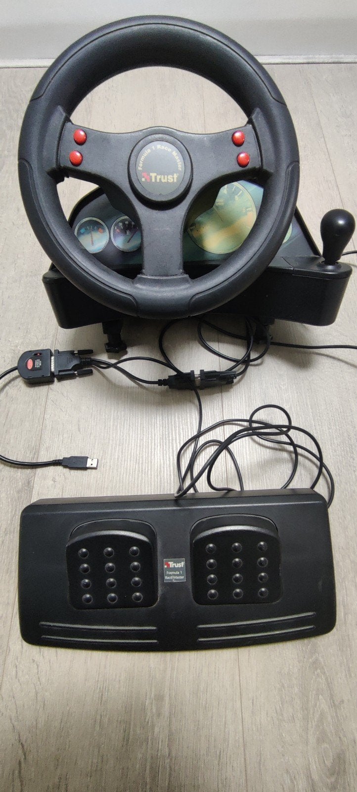 Trust Formula 1 Race Master Stuur met Pedalen, Gebruikt, 1 speler, Racen en Vliegen, Eén computer