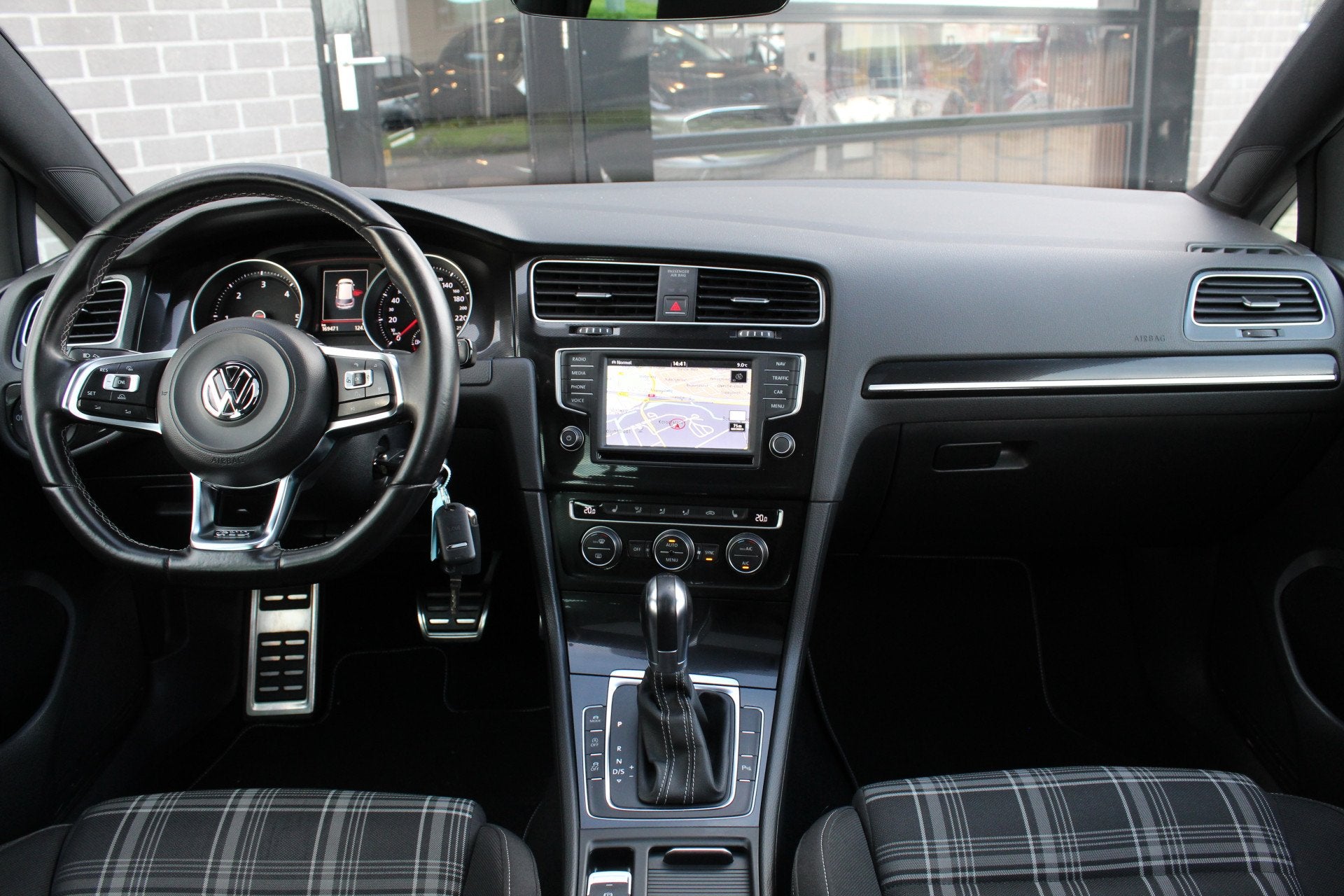 Volkswagen Golf 2.0 TDI GTD / Panoramadak / Led / Stoelverwa, Auto's, Volkswagen, Stof, Gebruikt, 4 cilinders, Met garantie (alle)