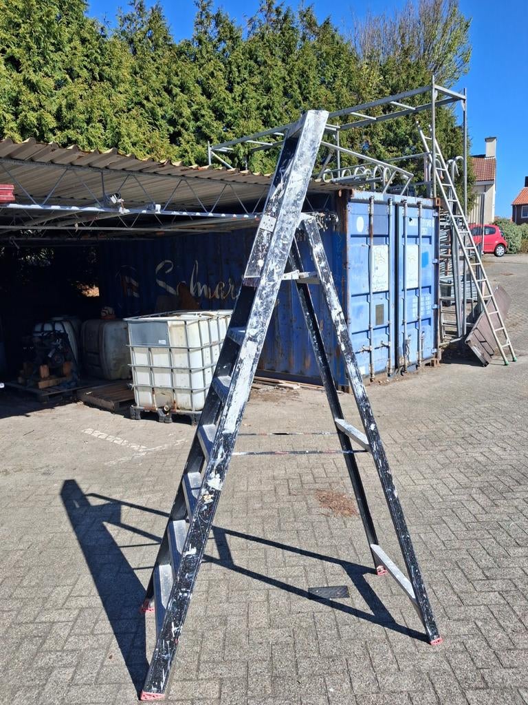 Altrex dubbele trap - Gebruikt, Ophalen of Verzenden, Gebruikt, Trap, Minder dan 2 meter