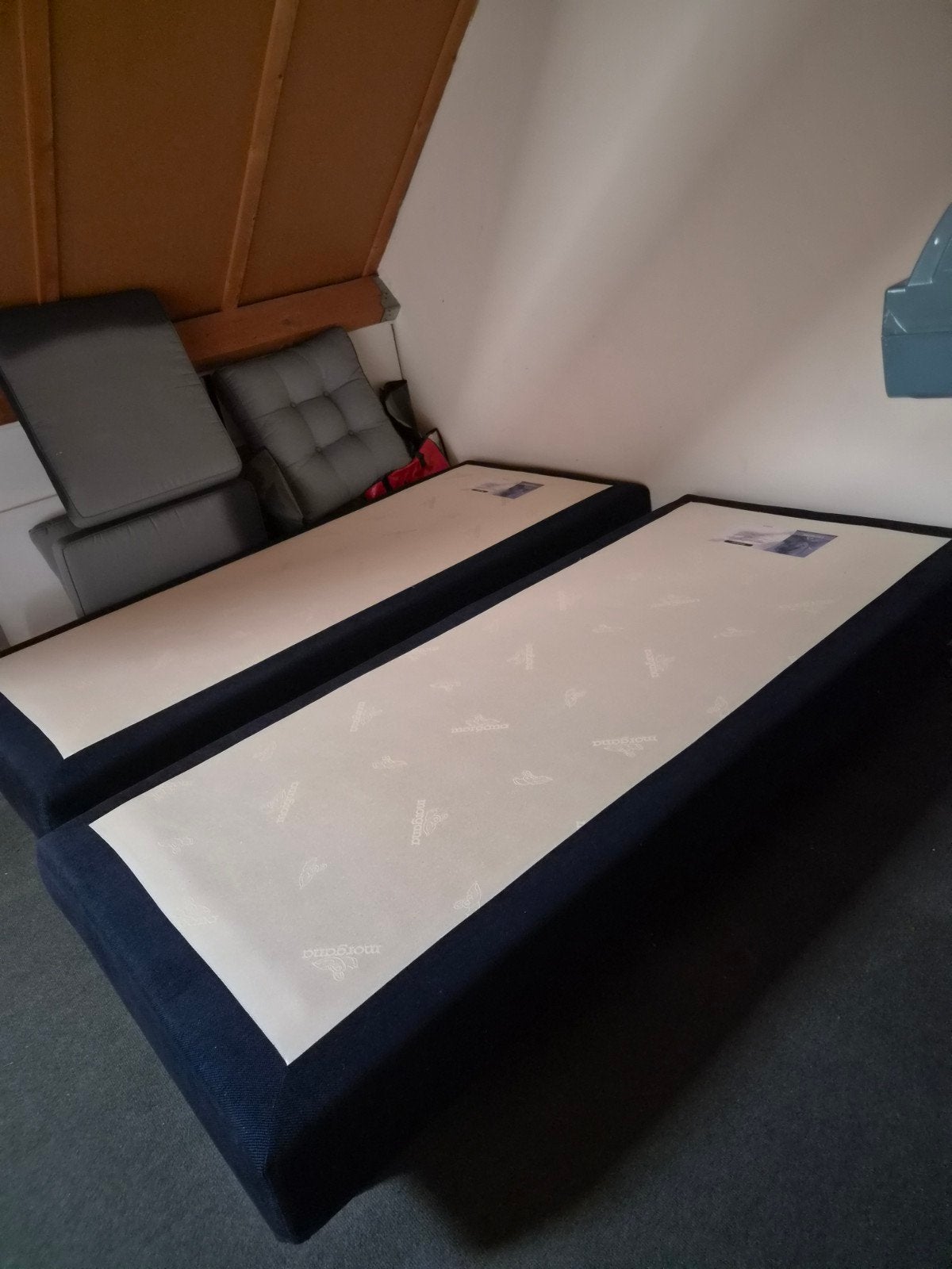 Eastborn boxspring 180 x 200 cm (excl. matras), Ophalen, Blauw, Tweepersoons, 180 cm